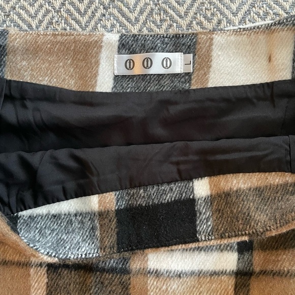 Plaid Print Split Hem Skirt - Picture 5 of 7